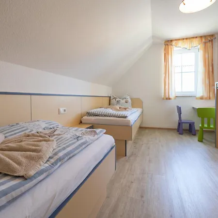 Hébergement de vacances Falky - *